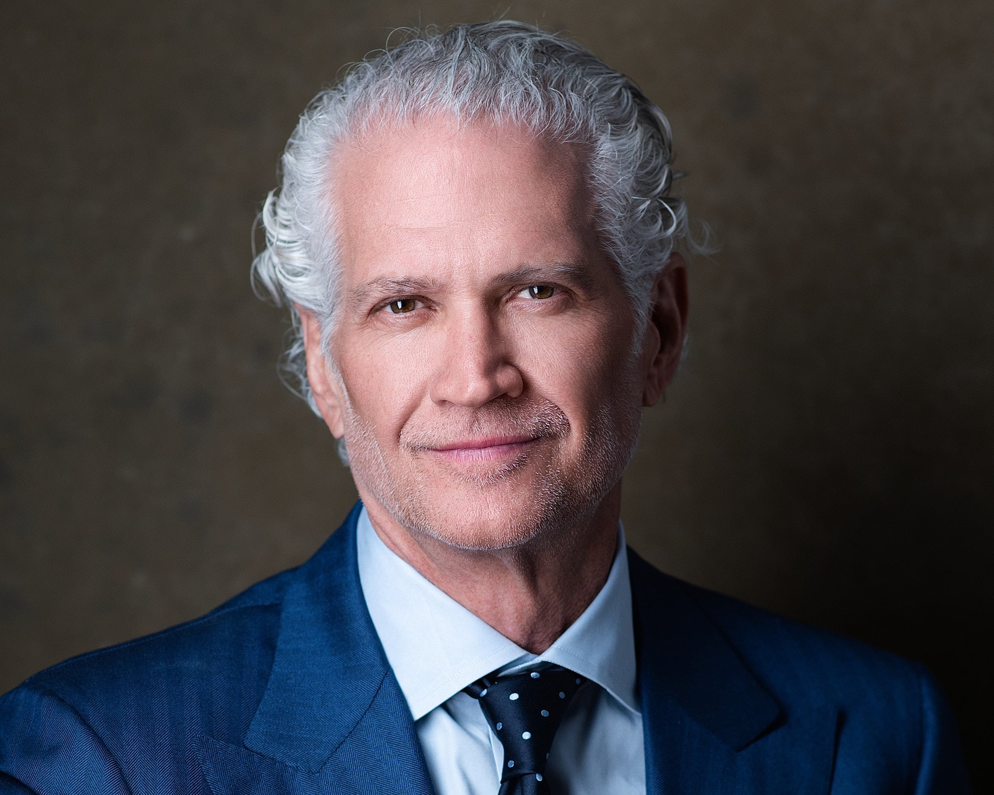 Professional business headshot example 4