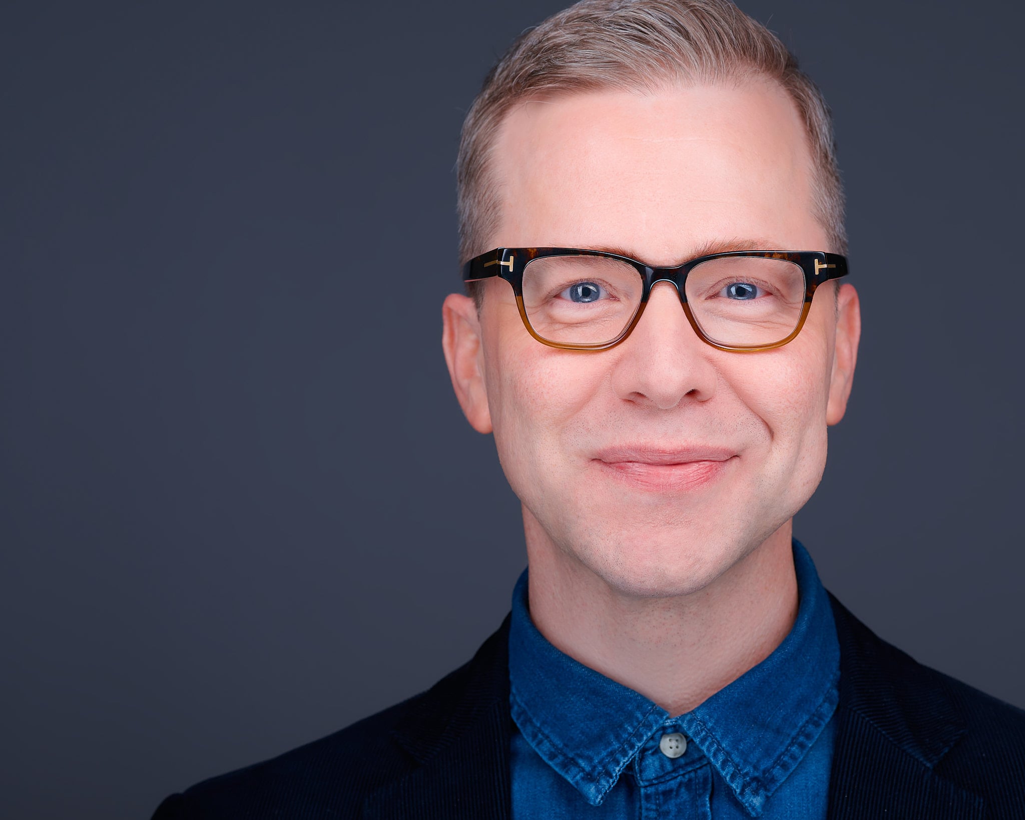 Professional business headshot example 8