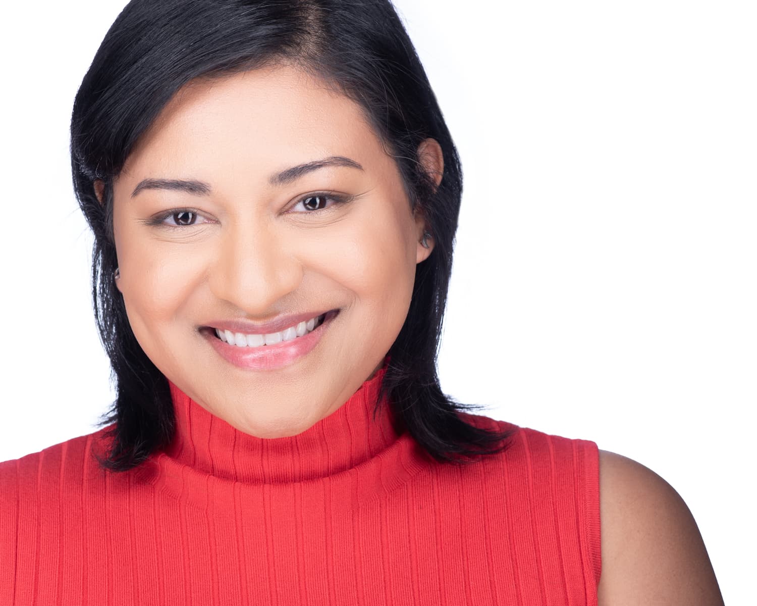 Commercial actor headshot with bright, friendly appearance